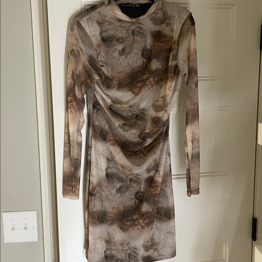 PrettyLittleThing Artistic Long Sleeve Dress